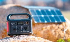 Jackery SolarSaga 100