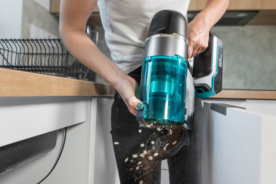 Schnelle und hygienische Entleerung des Staubbehälters mit einer Taste