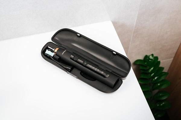 Reiseetui für bequemes und hygienisches Tragen