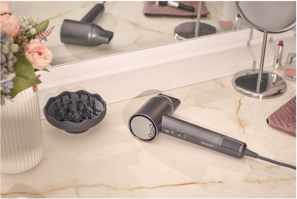 Praktisches Zubehör und kompaktes Design